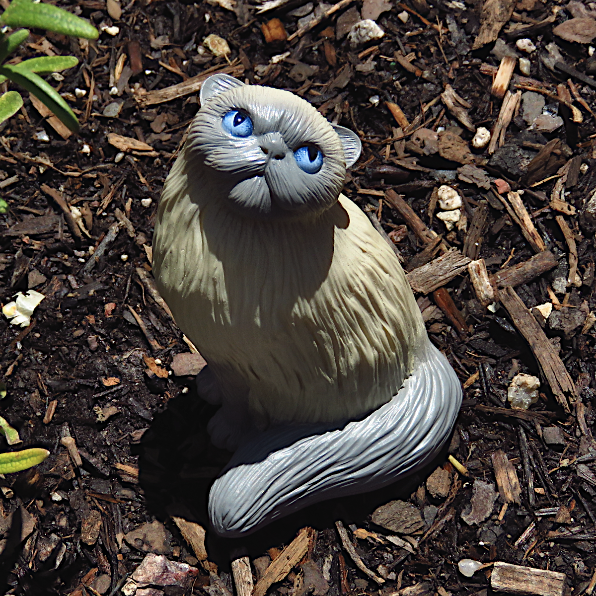 "Humble Himalayan"—handmade Persian cat figurine