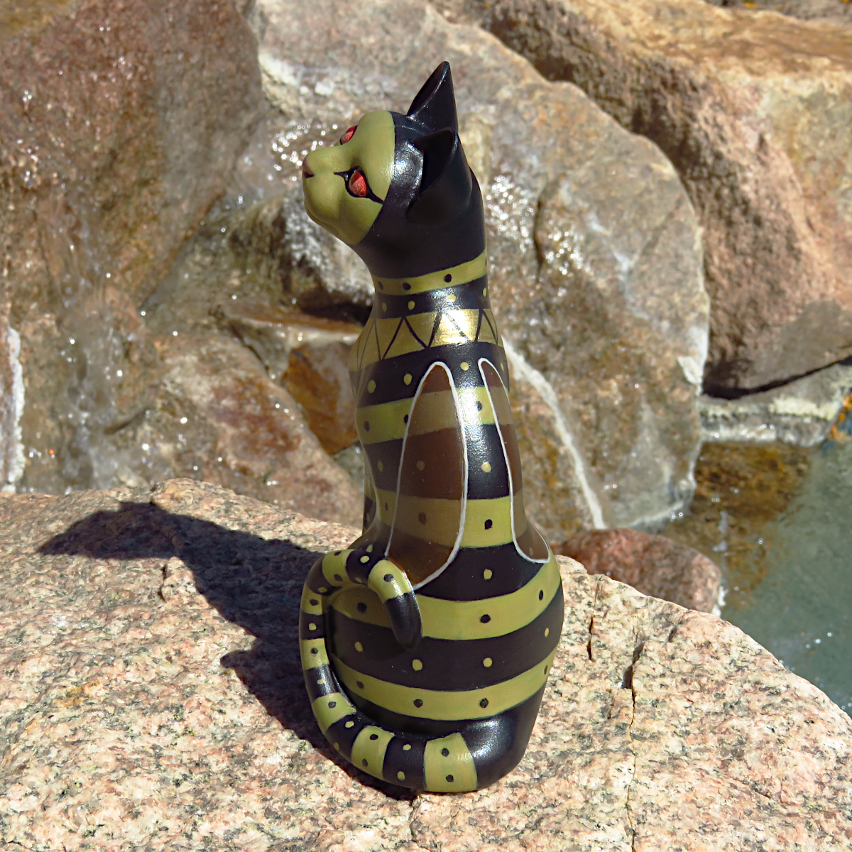 "La Avispa"—a handmade miniaure alebrije cat figurine